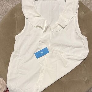 Cupshe White Sleeveless Blouse with Ruffle Collar